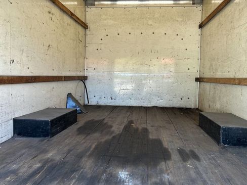 Used 2012 GMC Savana 3500 image 9