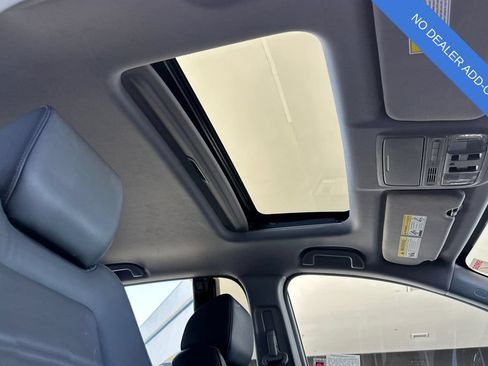 Used 2022 Honda CR-V Touring image 19
