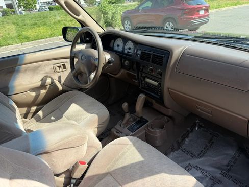 Used 2003 Toyota Tacoma 4x4 Xtracab image 11