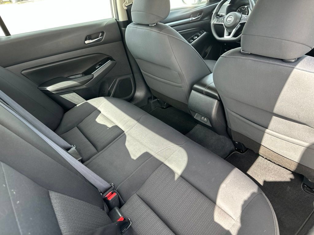 Used 2021 Nissan Altima 2.5 SV FWD image 20