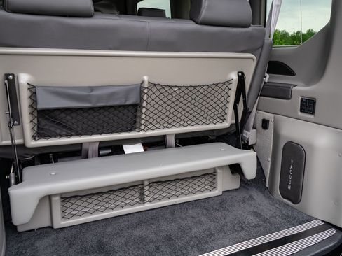 New 2026 Ford Transit 250 148 Medium Roof Extended AWD image 18