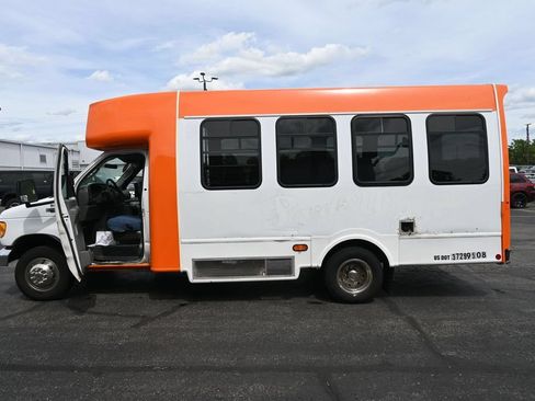 Used 2003 Ford E-450 and Econoline 450 RWD image 46