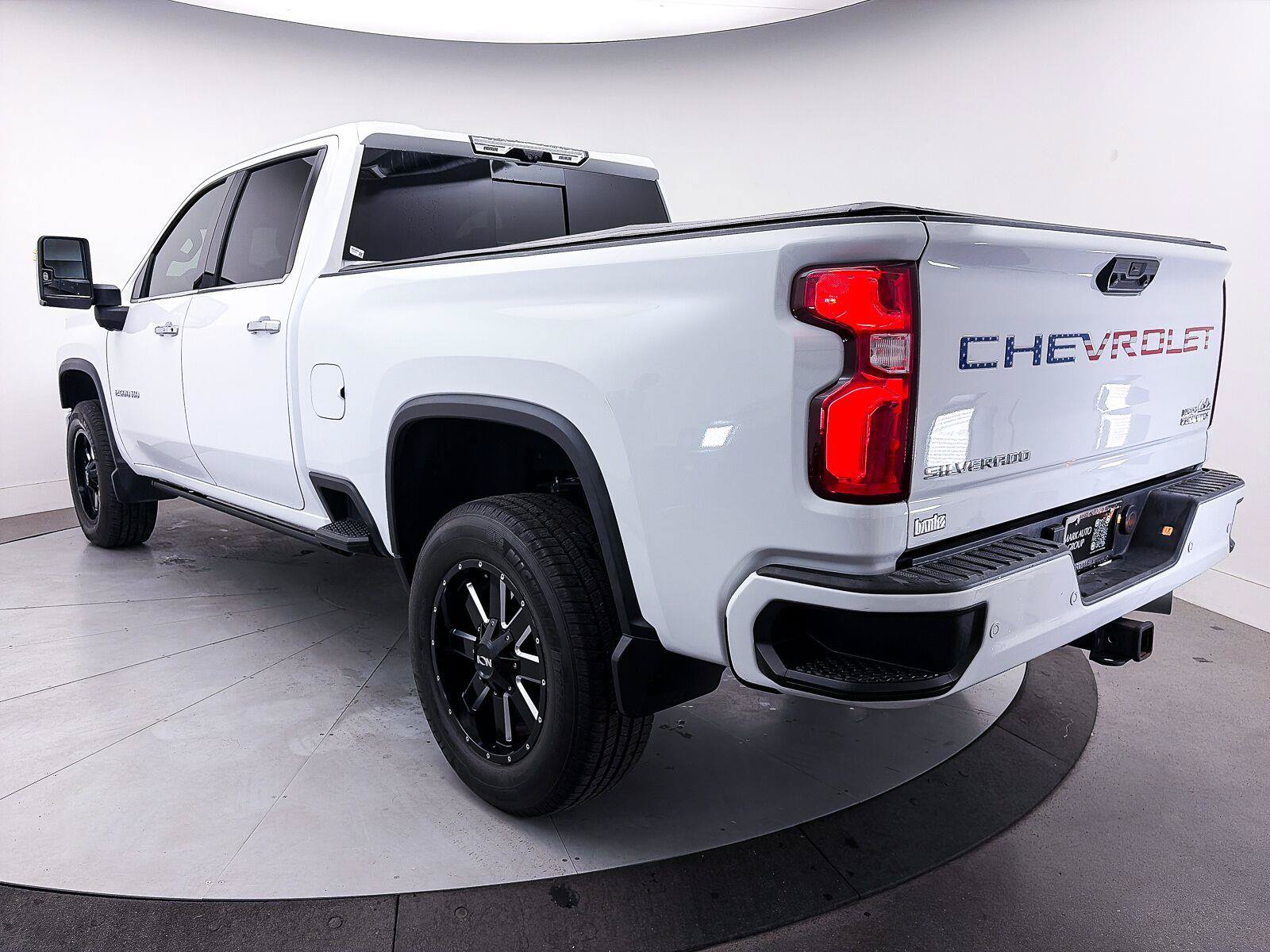 Used 2022 Chevrolet Silverado 2500 High Country w/ Z71 Off-Road Package AWD/4WD image 17