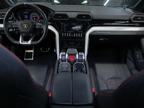 Used 2021 Lamborghini Urus AWD/4WD image 58