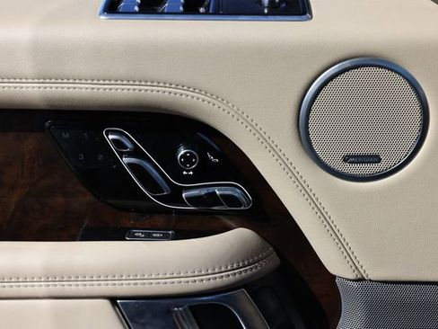 Used 2018 Land Rover Range Rover HSE image 50