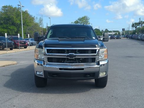 Used 2009 Chevrolet Silverado 2500 LTZ w/ Suspension Package, Off-Road image 10