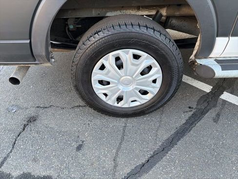 Used 2024 Ford Transit 250 Low Roof w/ Exterior Upgrade Package image 18