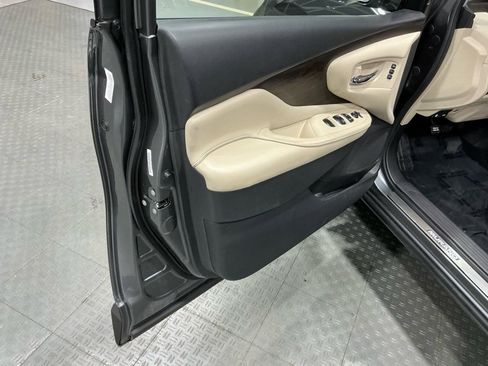 Used 2020 Nissan Murano Platinum w/ Cargo Package image 21