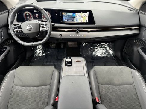 Used 2024 Nissan Ariya AWD image 18