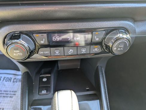 Used 2023 Nissan Kicks SR w/ SR Premium Package image 23