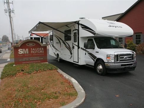 Used 2022 Ford E-450 and Econoline 450 Super Duty w/ Motorhome Prep Package image 14