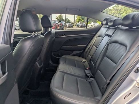 Used 2017 Hyundai Elantra Limited FWD image 11