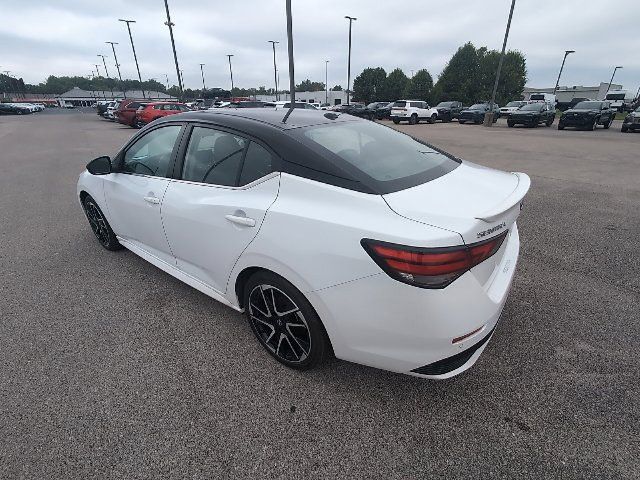 Used 2024 Nissan Sentra SR FWD image 9