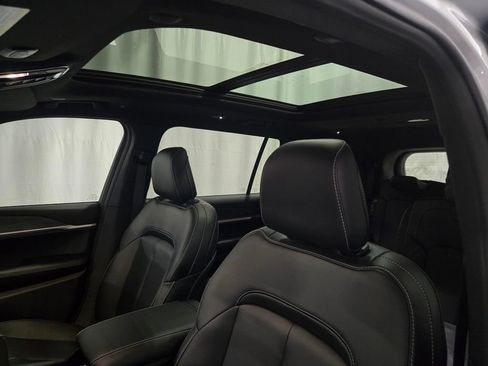 New 2025 Jeep Grand Cherokee L Limited w/ Trailer Tow Package image 14