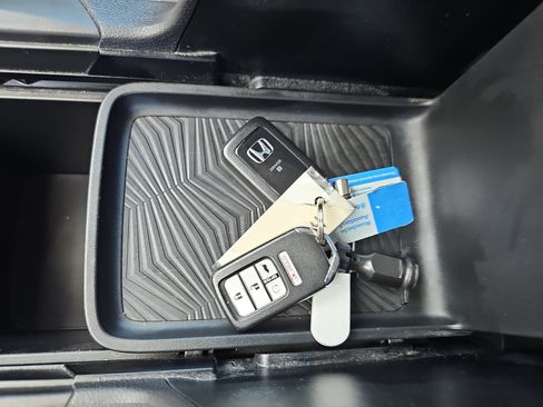 Used 2018 Honda CR-V Touring image 41