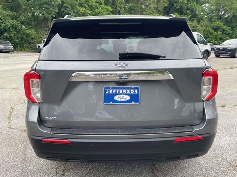 Used 2023 Ford Explorer XLT RWD image 4