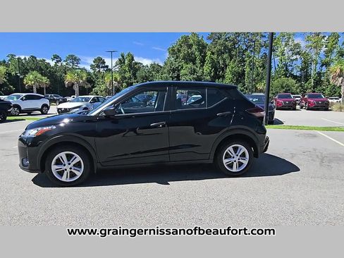 Used 2023 Nissan Kicks S FWD image 24