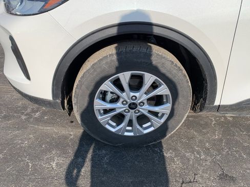 Used 2023 Ford Escape Active w/ Tech Pack #2 image 9