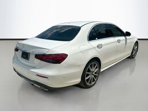 Used 2022 Mercedes-Benz E 350 Sedan image 5