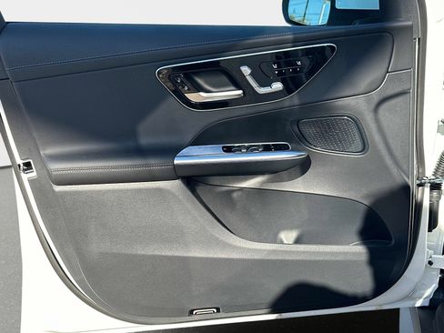 New 2026 Mercedes-Benz GLC 300 GLC 300 4MATIC Coupe image 17