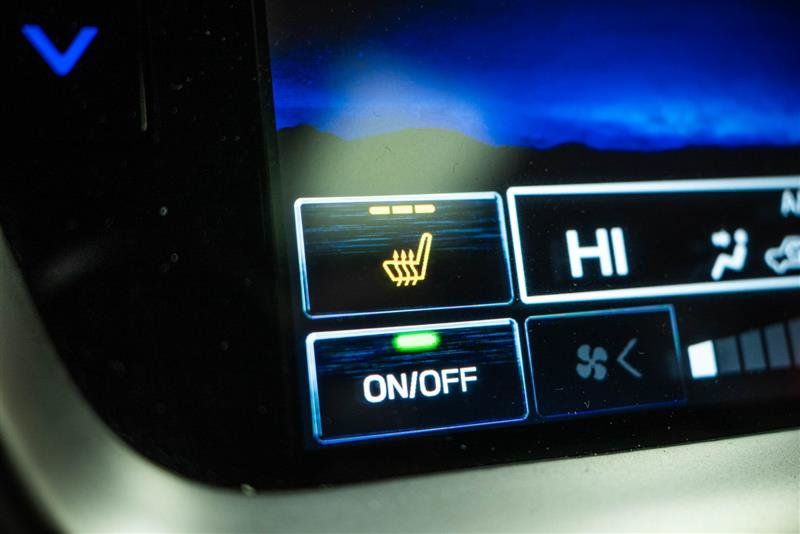 Used 2025 Subaru Outback Premium AWD/4WD image 24