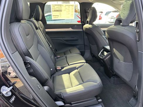New 2025 Volvo EX90 Plus w/ Protection Package Premier image 12