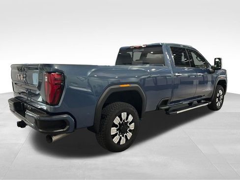 Used 2025 GMC Sierra 2500 Denali w/ Denali Reserve Package AWD/4WD image 7