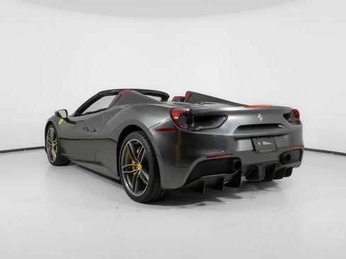 Used 2018 Ferrari 488 Spider image 7