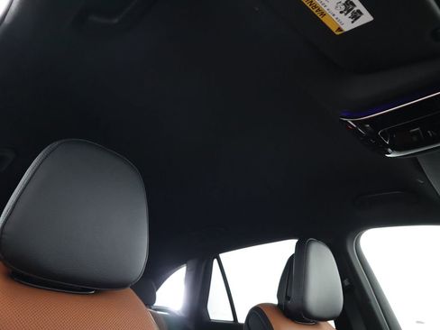 Certified 2025 Mercedes-Benz GLC 300 image 19