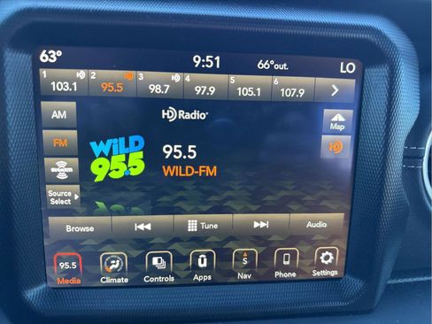 Certified 2023 Jeep Wrangler Unlimited Sahara image 22