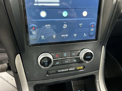 Used 2024 Ford Edge SEL w/ Convenience Package AWD/4WD image 16