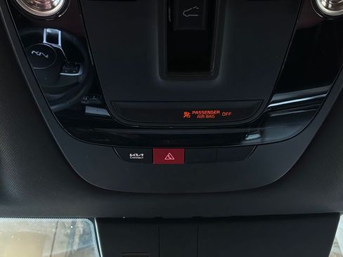 Used 2025 Kia Sportage SX FWD image 21