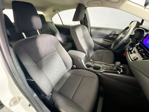 Used 2023 Toyota Corolla LE image 30