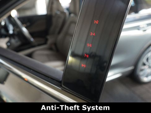 Used 2024 Lincoln Corsair Reserve w/ Equipment Group 201A image 32