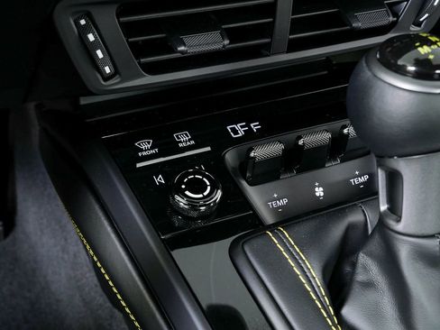 New 2026 Porsche 911 GT3 image 18