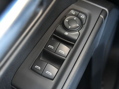 Used 2021 Chevrolet Silverado 1500 Custom RWD image 28