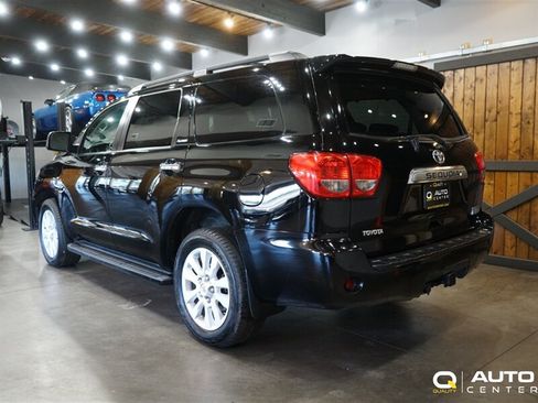 Used 2010 Toyota Sequoia Platinum AWD/4WD image 5