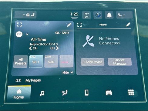 Used 2023 Jeep Grand Cherokee L Laredo image 16