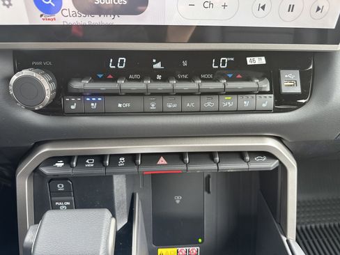 New 2026 Toyota Tundra Platinum AWD/4WD image 20