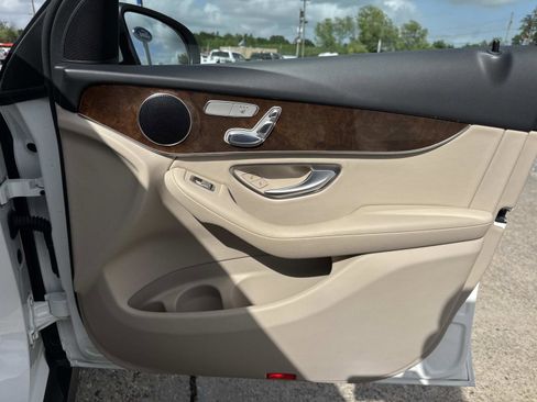 Used 2018 Mercedes-Benz GLC 300 image 14