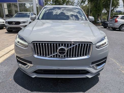 Used 2025 Volvo XC90 T8 Plus w/ Protection Package Premier AWD/4WD image 9
