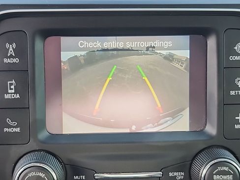 Certified 2022 RAM 1500 Classic SLT image 6