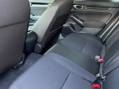Used 2025 Honda Civic Sport image 12