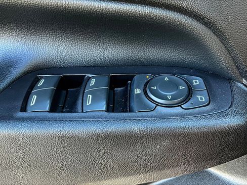 Used 2020 Chevrolet Equinox LT image 34