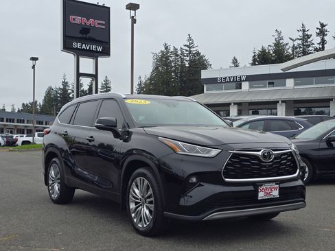 Used 2023 Toyota Highlander Platinum AWD/4WD image 1
