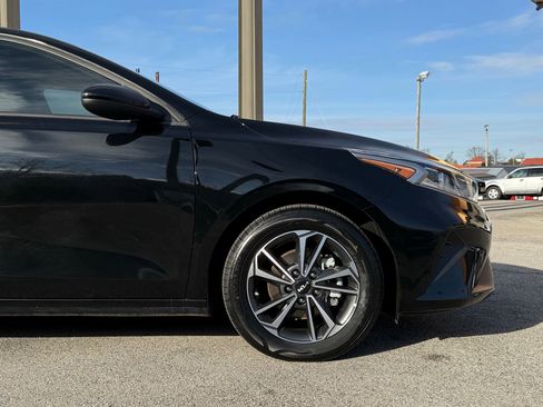 Used 2024 Kia Forte LXS image 9