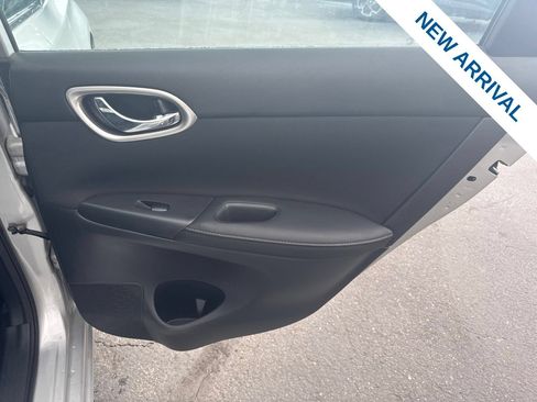 Used 2019 Nissan Sentra SV FWD image 12