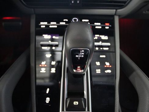 Used 2023 Porsche Cayenne S image 32