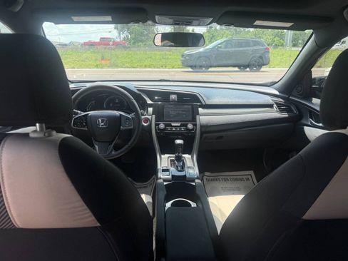 Used 2018 Honda Civic EX image 14
