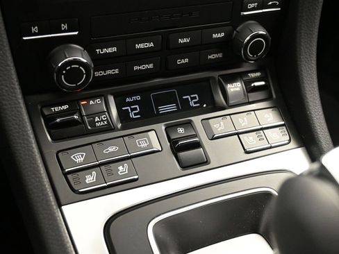 Certified 2025 Porsche 718 Boxster RWD image 22